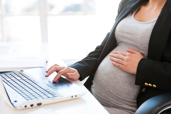 expectant mothers are turning to google